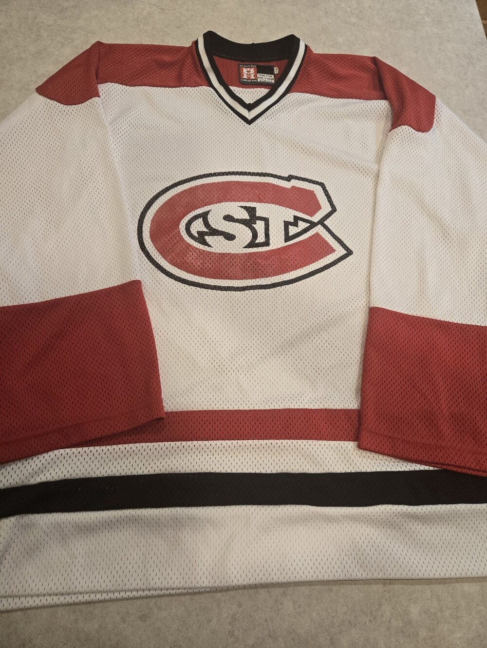 St. Cloud State University Huskies Hockey Jersey - Size 3XL- *Small Stain*